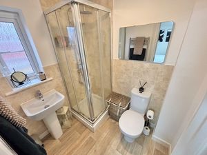 En Suite- click for photo gallery